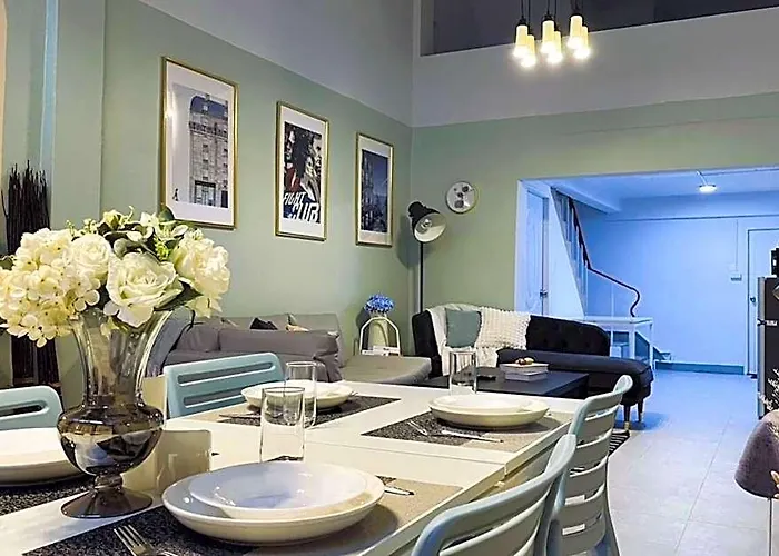 Rb5:cozyhouse 8pax,chatuchak,mrt Hotel