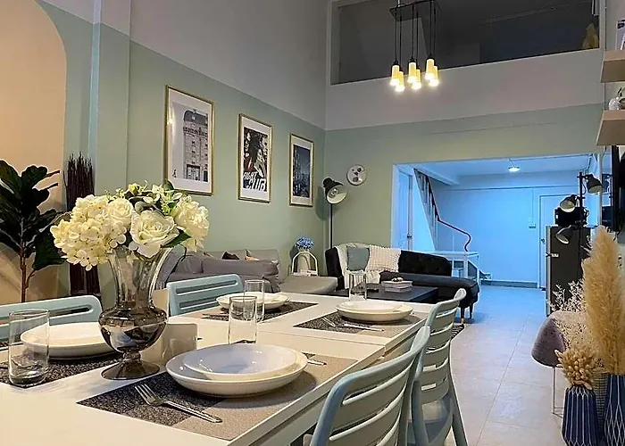 Rb5:cozyhouse 8pax,chatuchak,mrt Hotel 3*