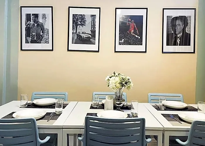 Rb5:cozyhouse 8pax,chatuchak,mrt Bangkok
